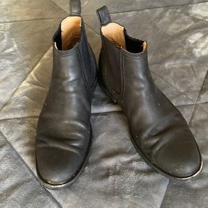 Ugg Chelsea leather boot